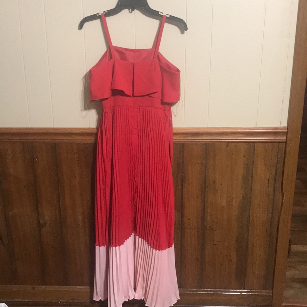 Dress - Picture 2 of 6